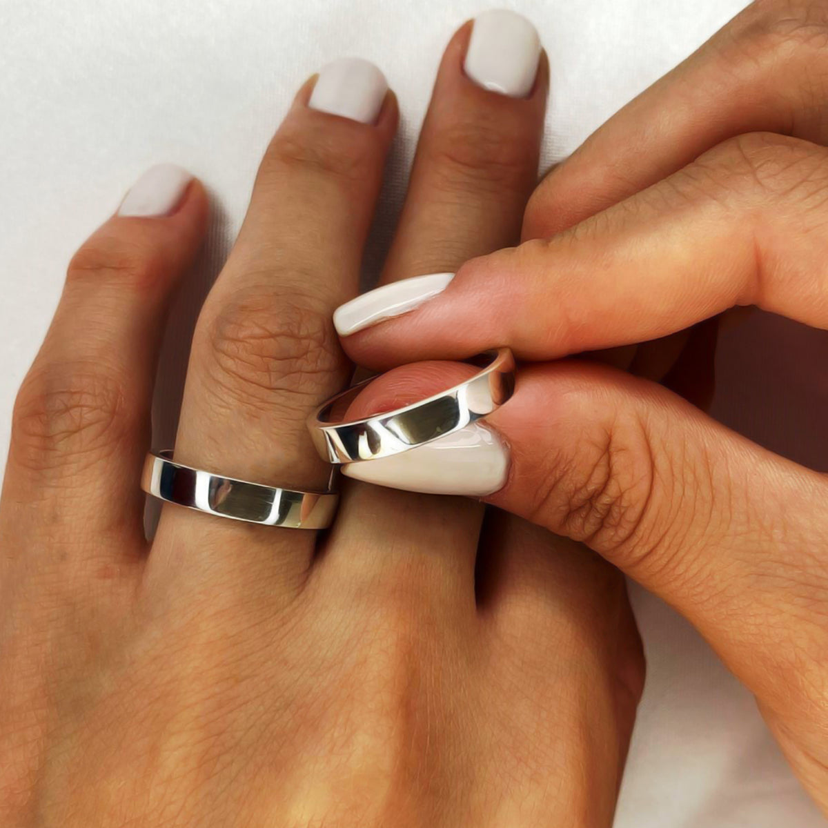 ALIANÇA DE NAMORO PRATA RETA 4MM