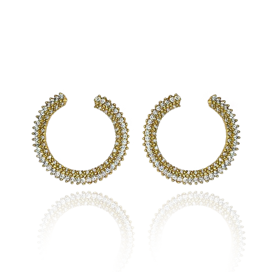 BRINCO EM CURVA ZIRCÔNIA