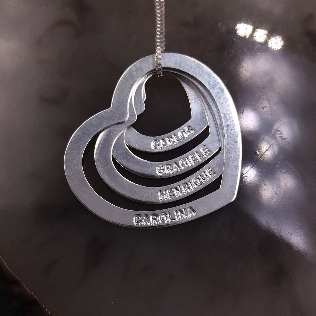 COLAR PERSONALIZADO FAMILIA NO CORÇÃO