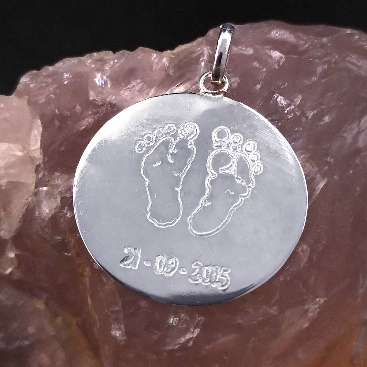 PINGENTE PERSONALIZADO PÉZINHOS NASCIMENTO