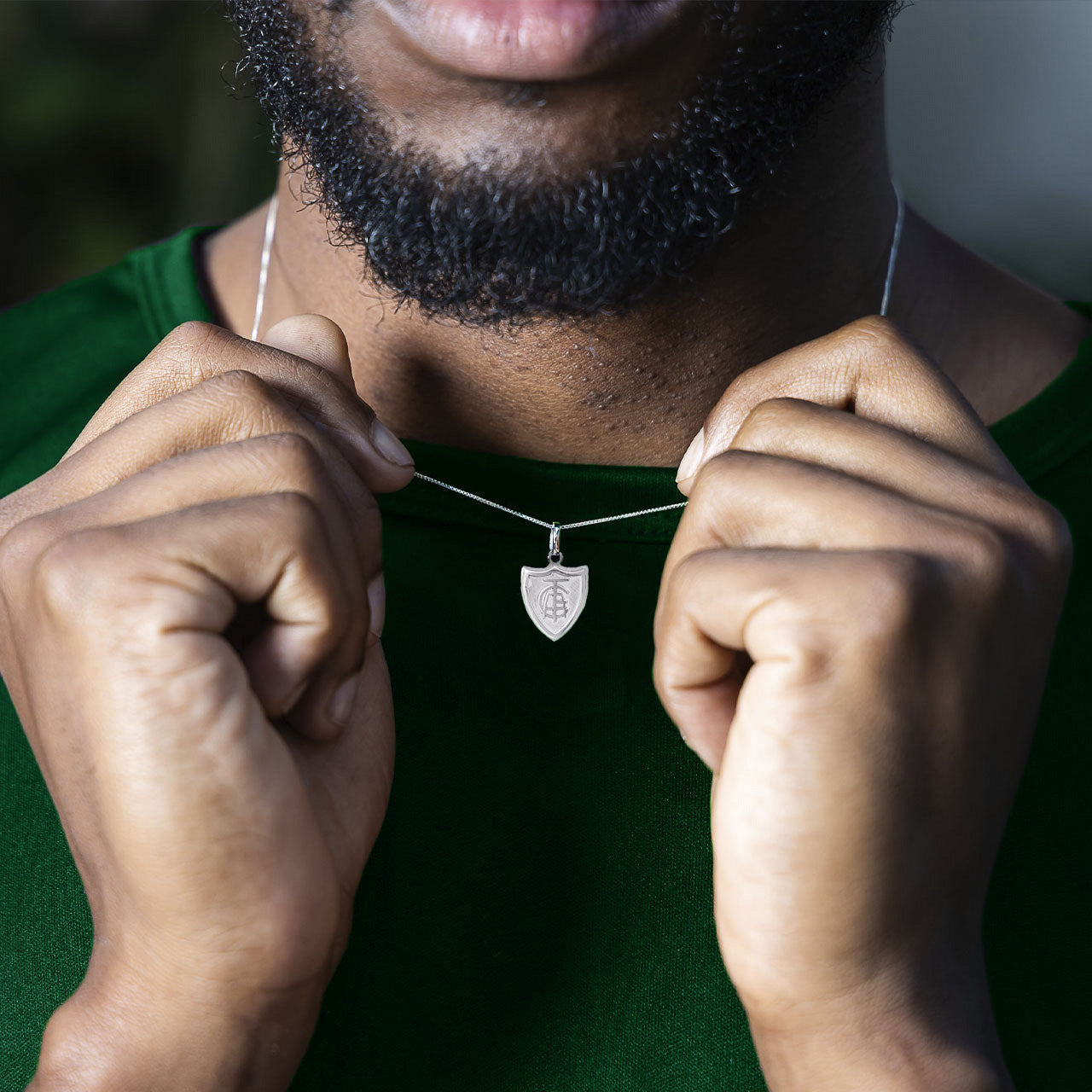AMERICA SHIELD PLATE NECKLACE
