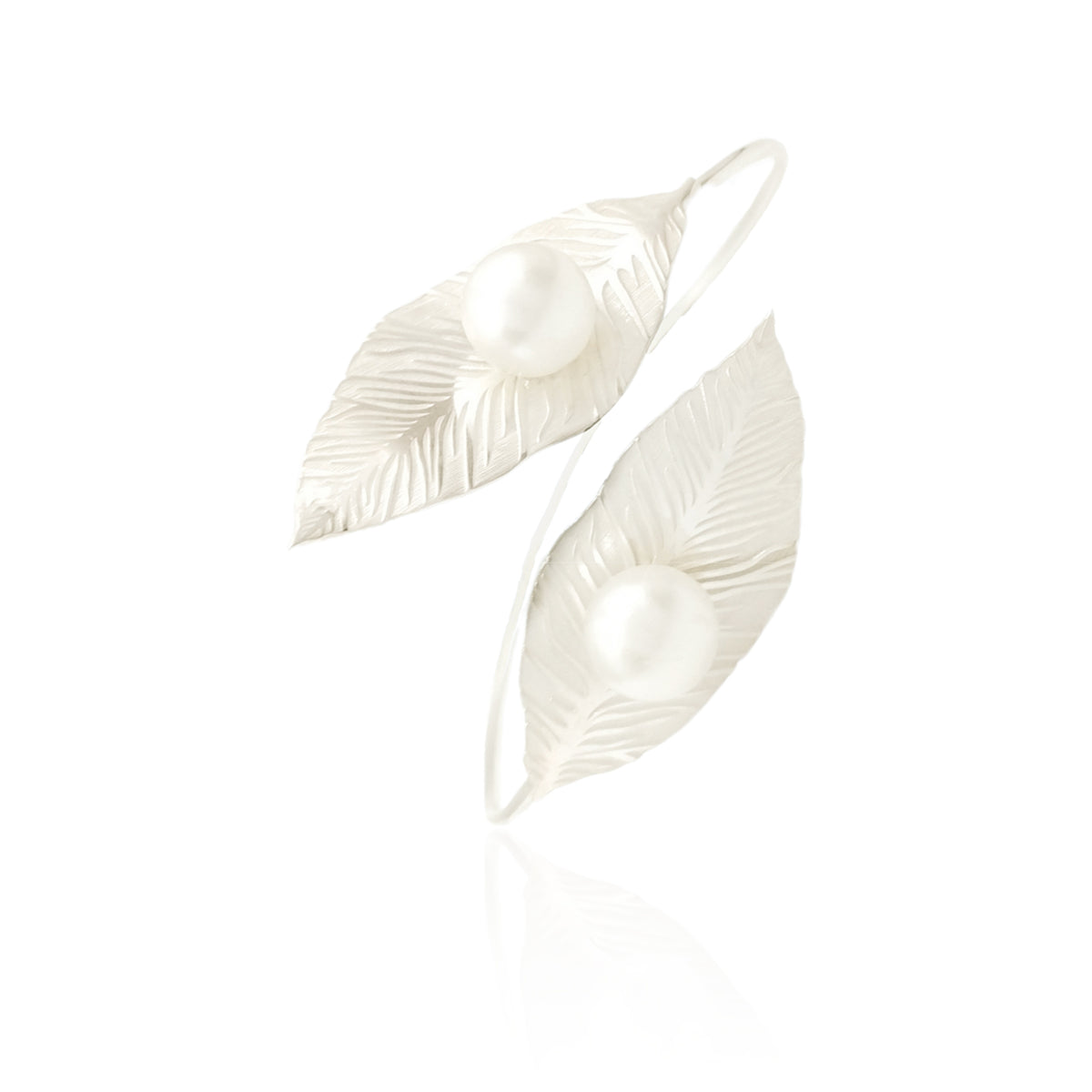 BRACELETE FOLHAS PEROLADAS