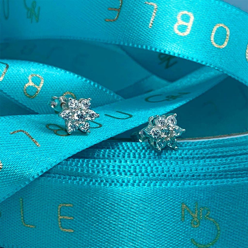 SILVER ZIRCONIA FLOWER EARRING