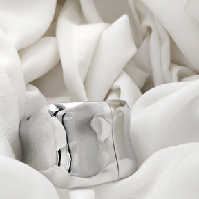 Bracelete Orgânico Design Escultural