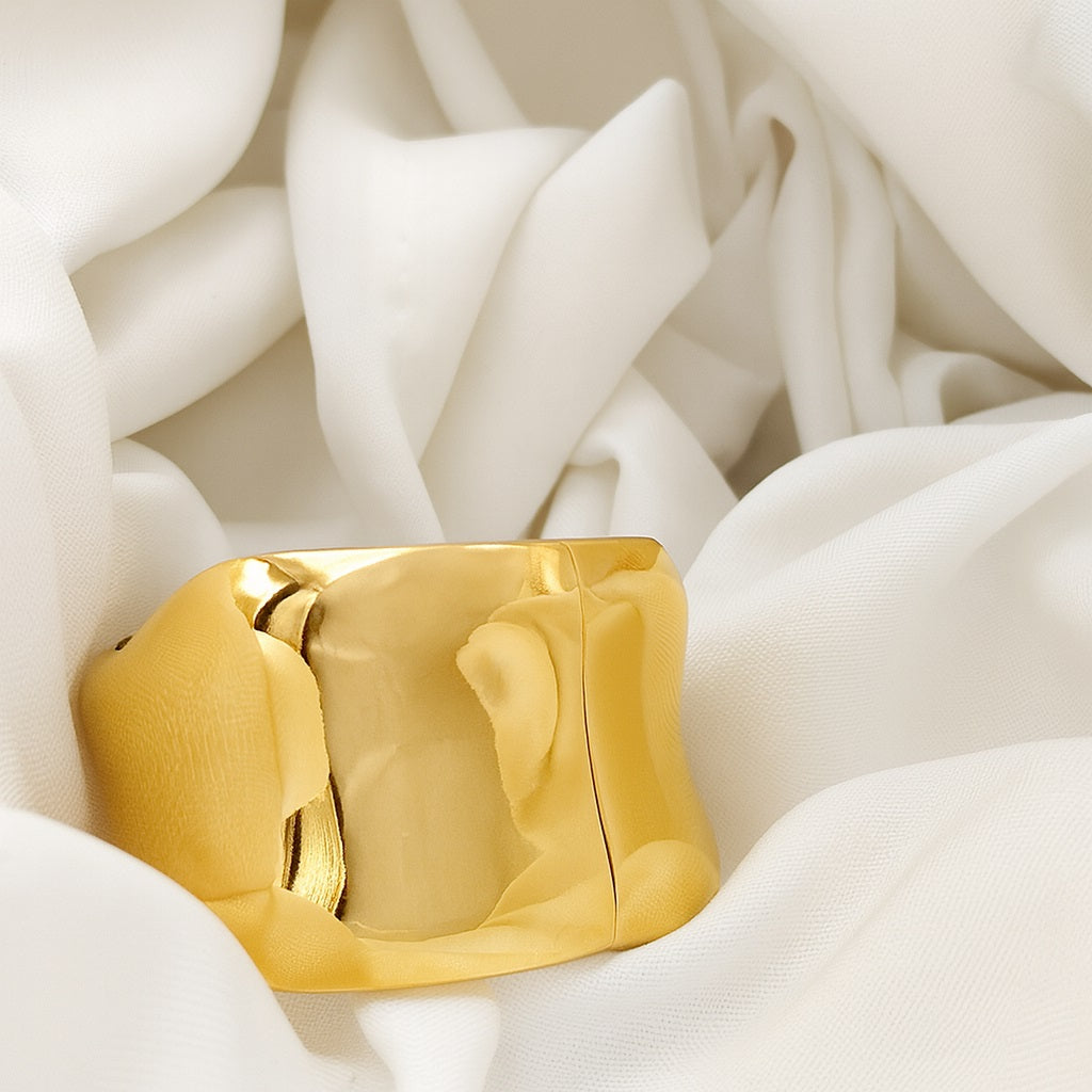 Bracelete Orgânico Design Escultural