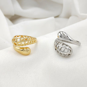 Anel Cabeça de Cobra Vazado Atemporal