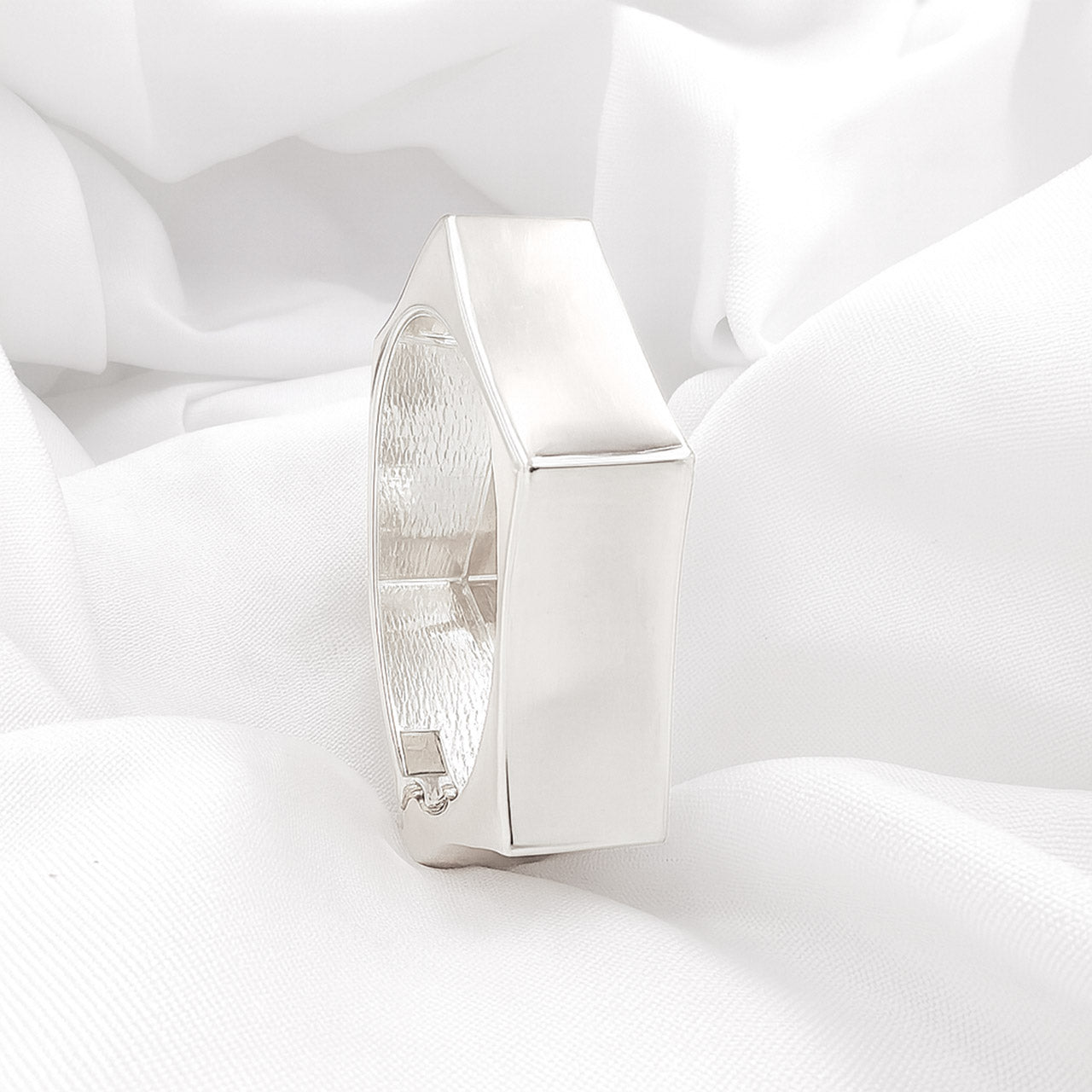 Bracelete Geométrico  Moderno