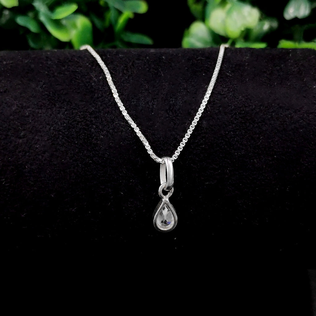 COLAR DE PRATA PONTO DE LUZ GOTA