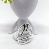 THREE-LINK OVAL SILVER RING