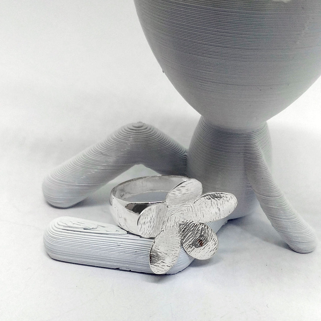 DAISIES FLOWER SILVER RING