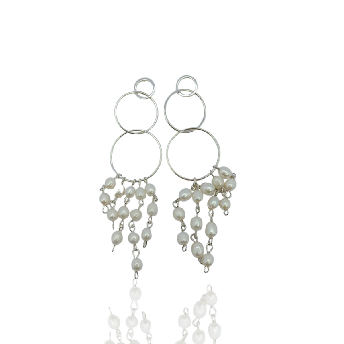 SILVER EARRING WITH HOOPS AND PEARLS