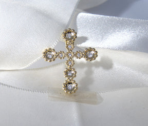 PINGENTE FOLHEADO CRUZ COM ZIRCÔNIAS