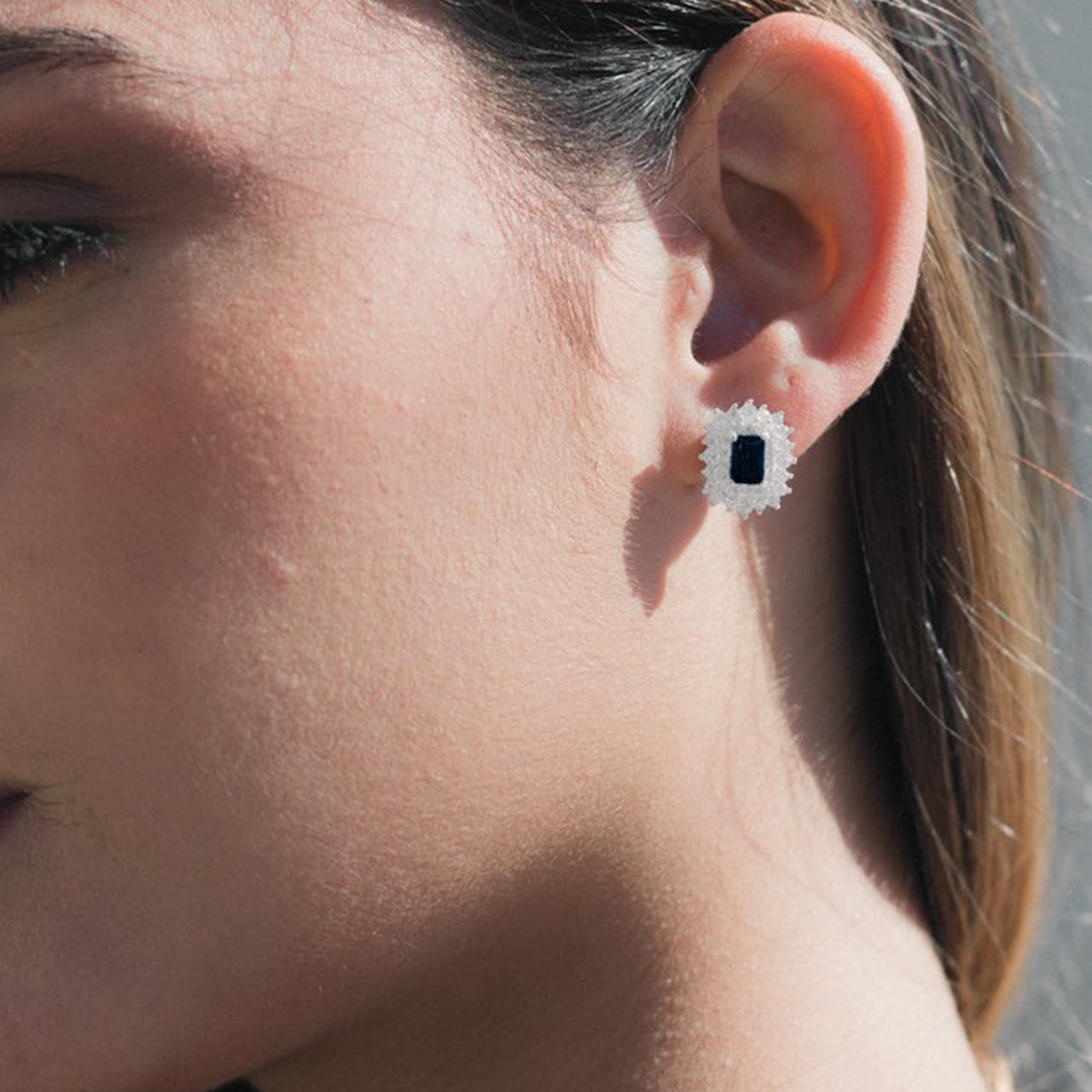 SILVER RECTANGULAR CRYSTAL EARRING