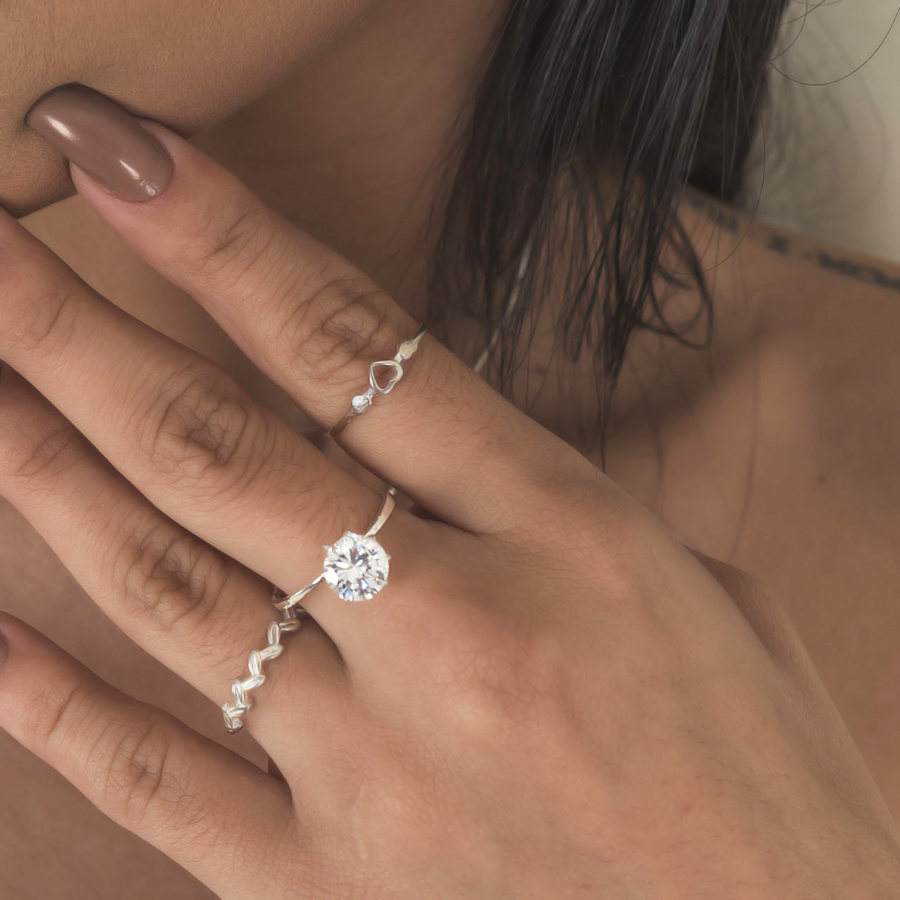 SIMPLE SOLITARY SILVER RING