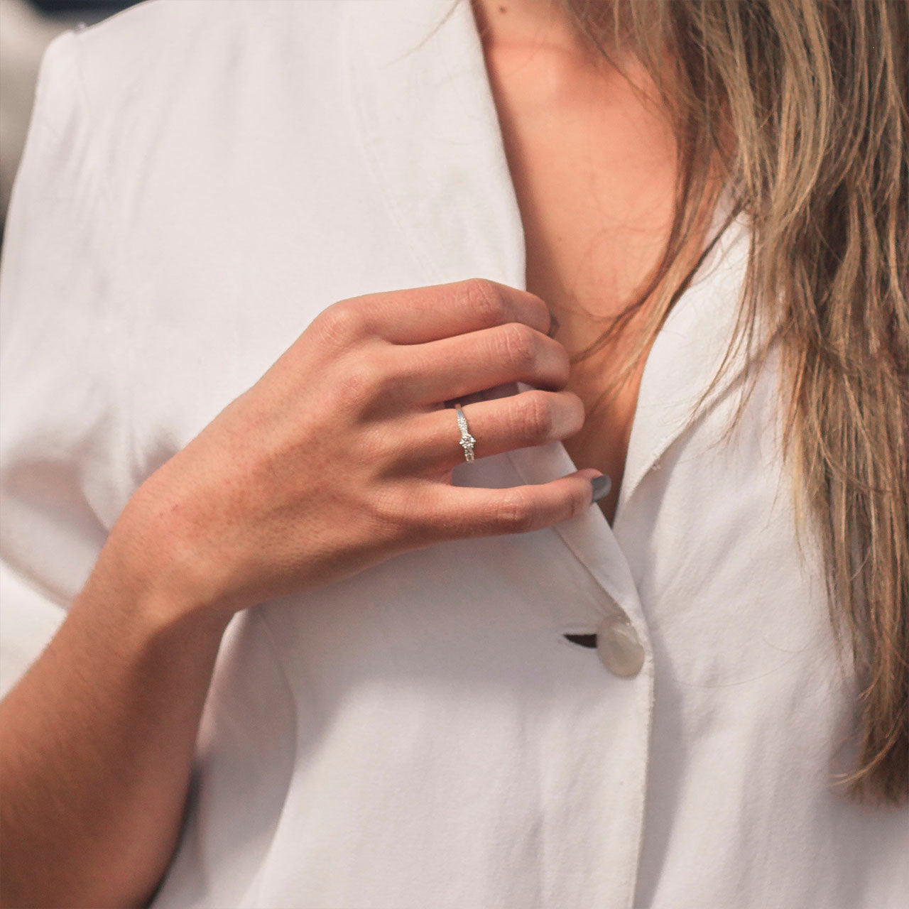 QUEEN ANA SOLITARY RING