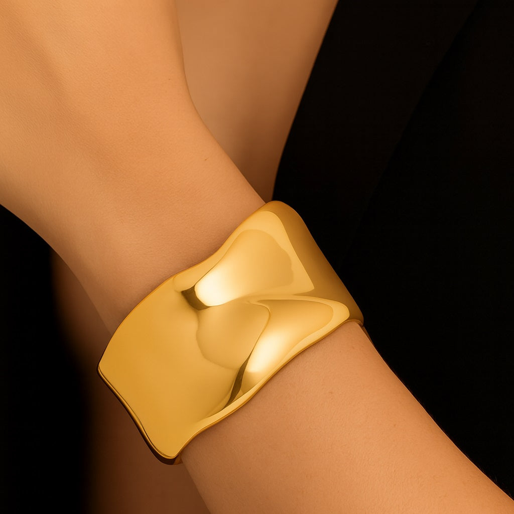Bracelete Orgânico Design Escultural