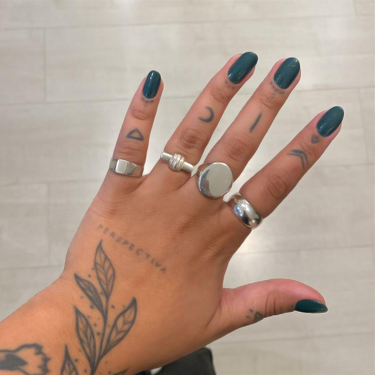 SMALL SQUARE PLATE SILVER RING