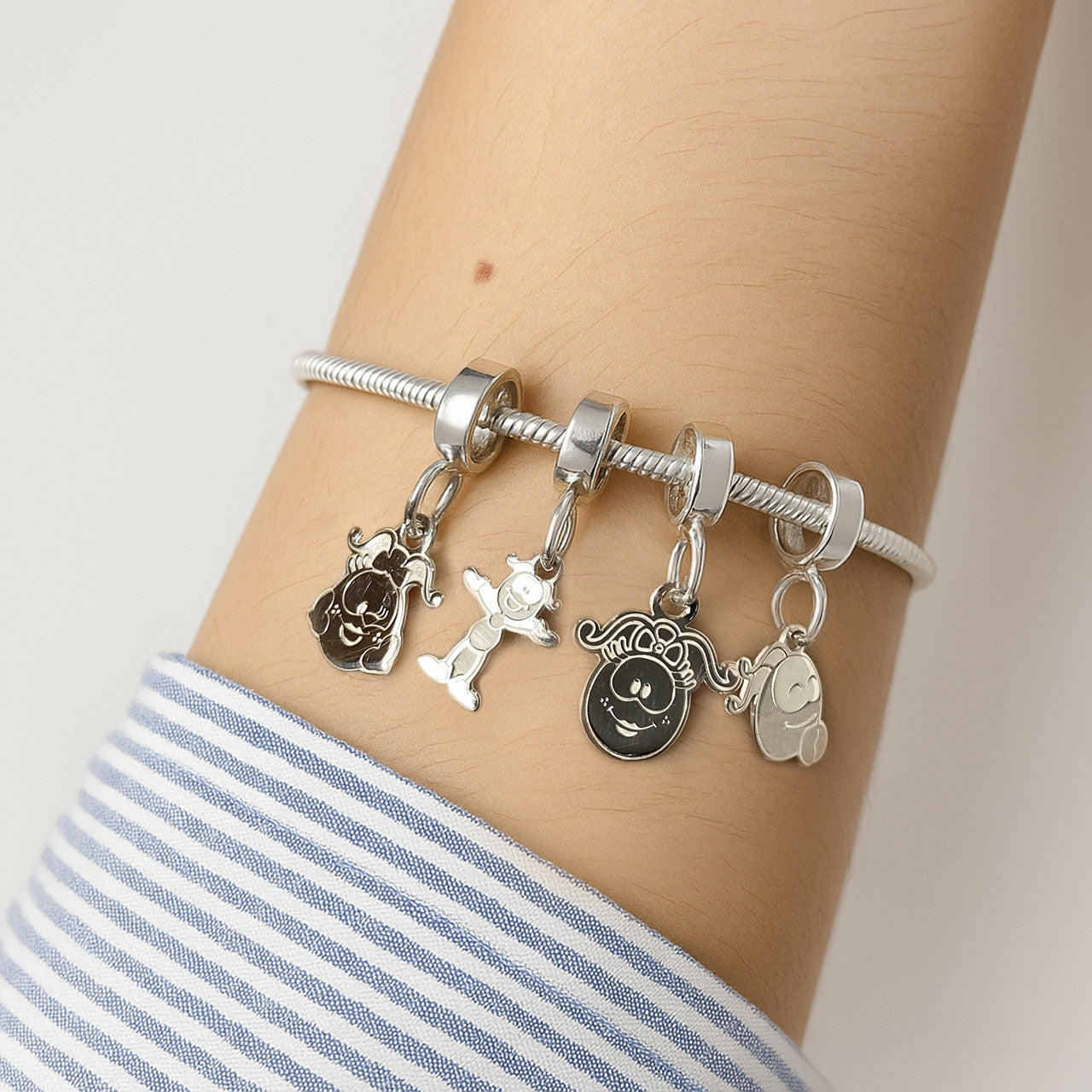 BERLOQUE DE PRATA FANIQUITA SORRINDO