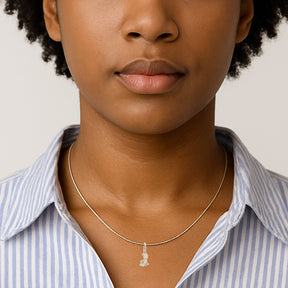 PINGENTE DE PRATA SMILINGUIDO SENTADINHO