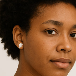 BRINCO DE PRATA SMILINGUIDO ORANDO