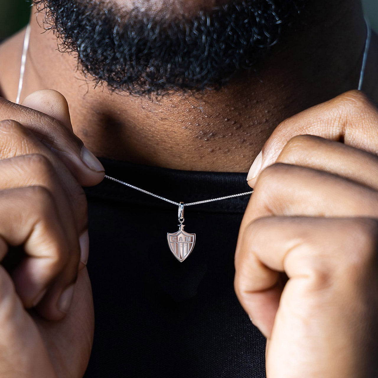 ATHLETIC PLATE SHIELD NECKLACE - 1CM 