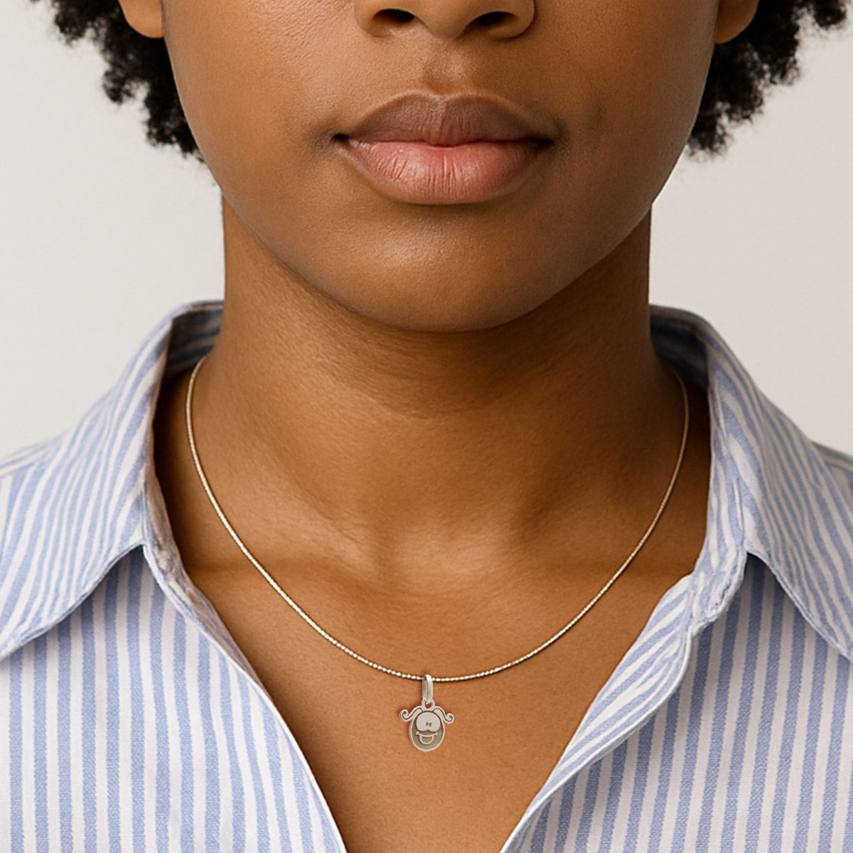 PINGENTE DE PRATA SMILINGUIDO SORRINDO