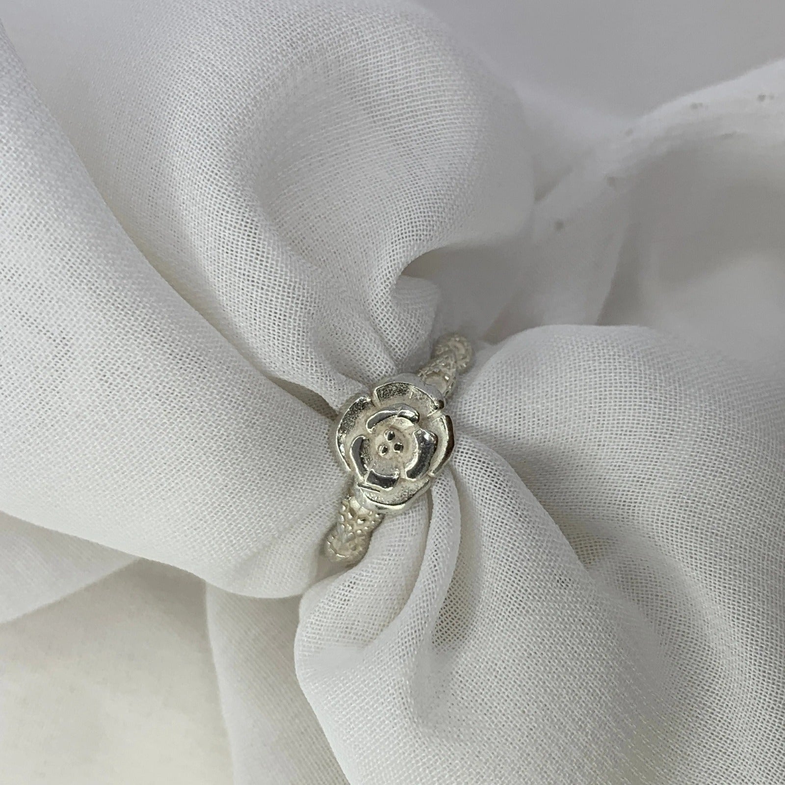 FLOWER SILVER RING